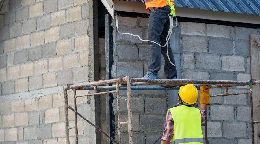 Expert Emergency Roof Repairs services in Walkerton, IN